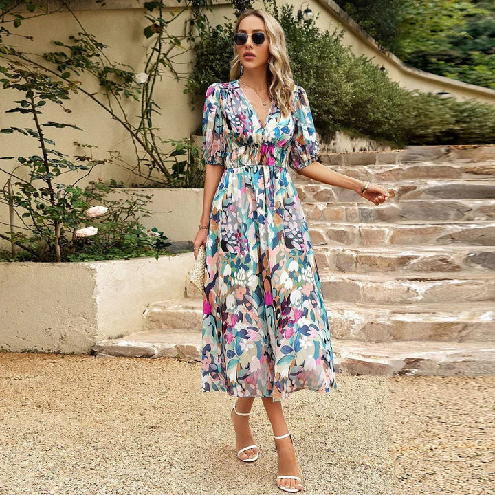 Innova - Dress with a V-neck